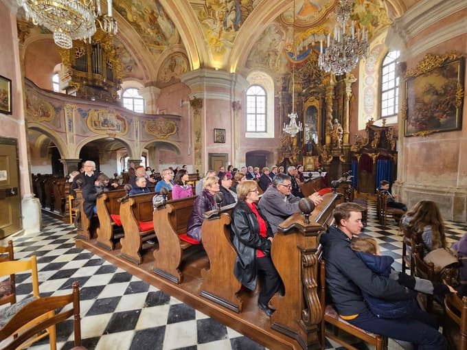 (FOTO) Pred veliko nočjo je bilo 150 romarjev jareninske in mariborske dekanije na postnem romanju