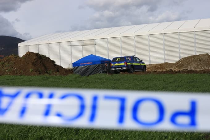 (FOTO) Med deli na Teznem našli četrt tone težko bombo, deaktivirali jo bodo 7. aprila