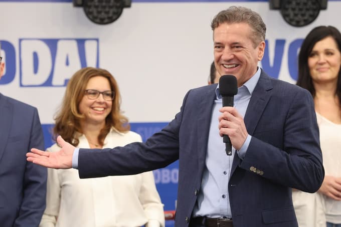 (30 AKTUALNIH VPRAŠANJ) Gibanje Svoboda o Jankoviću: "Na to vprašanje bi kdorkoli težko odgovoril z ne"