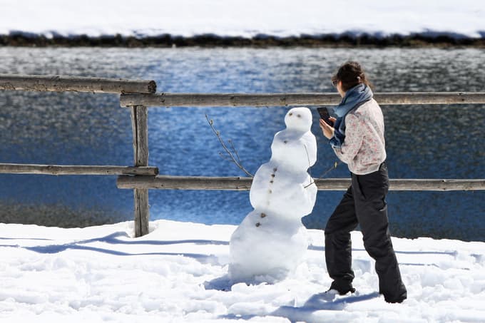 (FOTO in VIDEO) Čudovito pomladno smuko na Pohorju izkoristila množica obiskovalcev