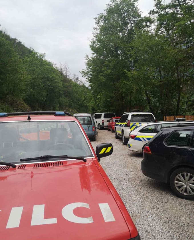 (FOTO) Tuji varnostni organi ponoči obvestili slovenske policiste o pogrešani 28-letni Italijanki