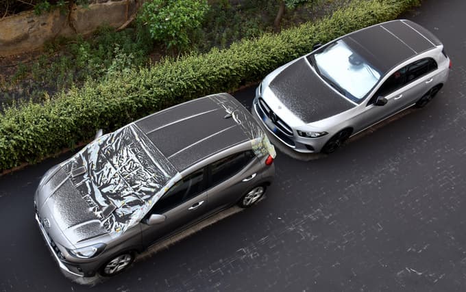 Vulkanski prah prekriva vse. 