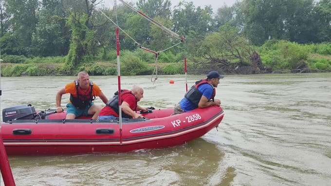 (FOTO in VIDEO) S tekmovanjem gasilskih reševalnih čolnov preverjali usposobljenost gasilcev