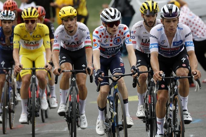 (VEČER NA TOURU) Tadej Pogačar: Zmag ne podarjaš, sploh pa ne največjim konkurentom