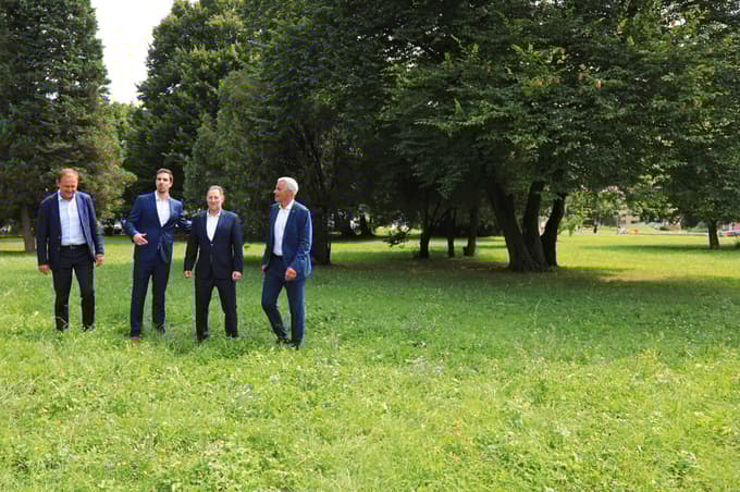 (FOTO) Velika donacija Nove KBM v zadnjih dneh njenega obstoja