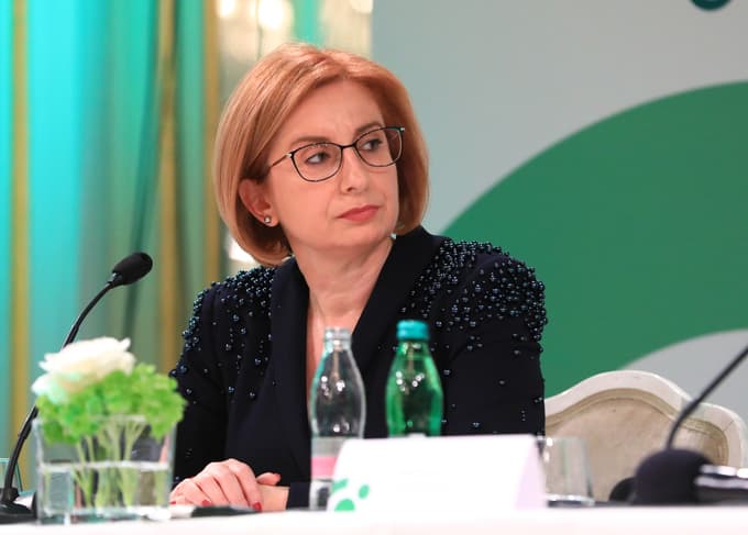 Anita Stojčevska: "Še naprej bomo podpirali razvoj Slovenije z družbeno odgovornimi projekti."