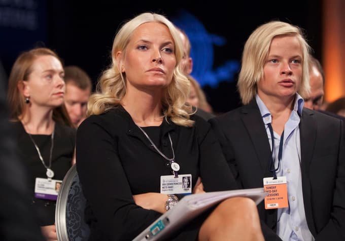 Mette-Marit in Marius Borg Høiby leta 2012.