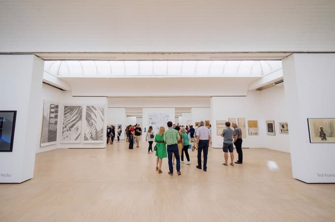 (MLADI KRITIK) Na krilih risbe