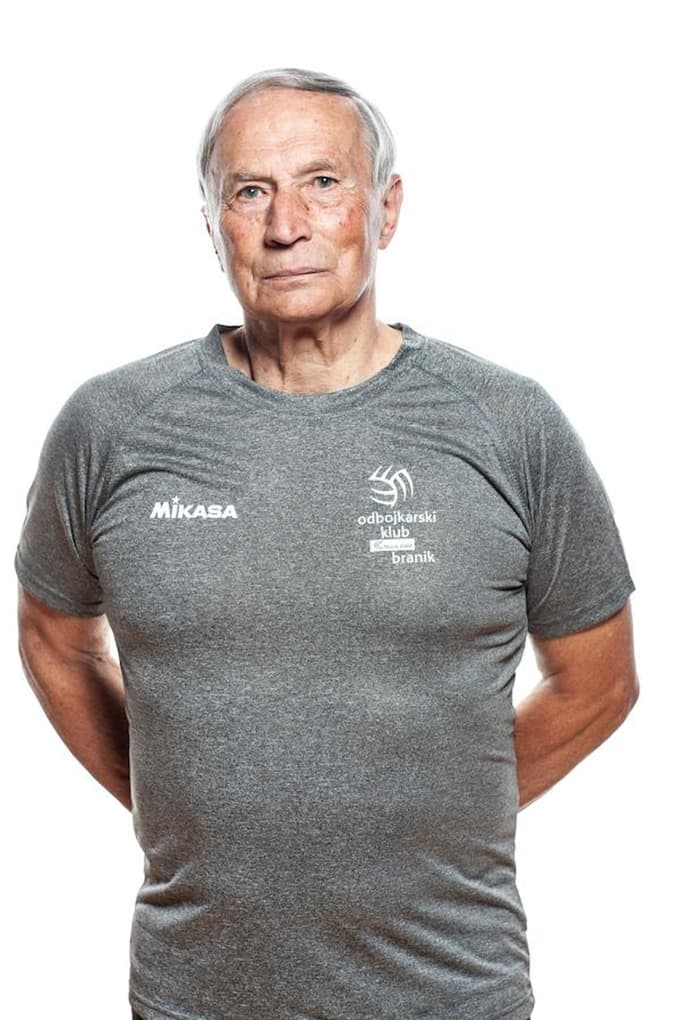 Edi Dolinšek: z odbojkaricami dvakrat zapored prvak Jugoslavije