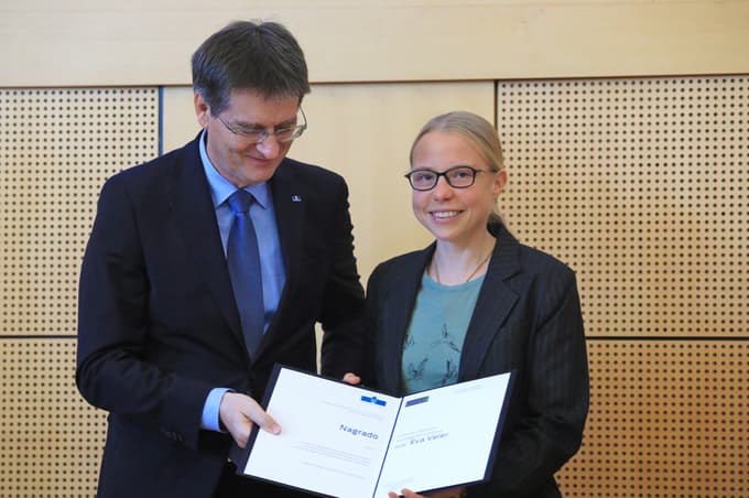 Asistentka Eva Veler