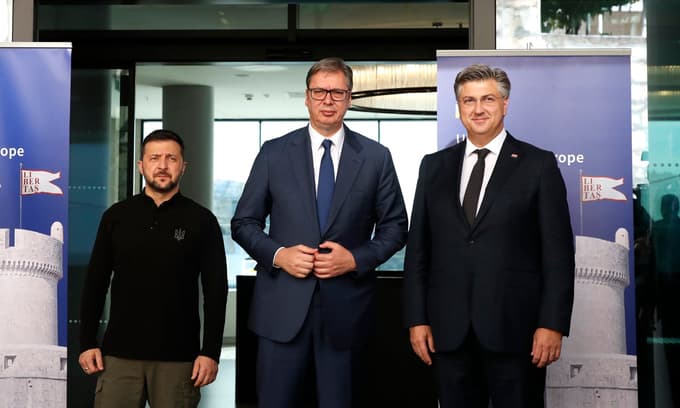 Zelenski in Vučić sta se 2024 srečala v Dubrovniku. Ob njima hrvaški premier Andrej Plenković.
