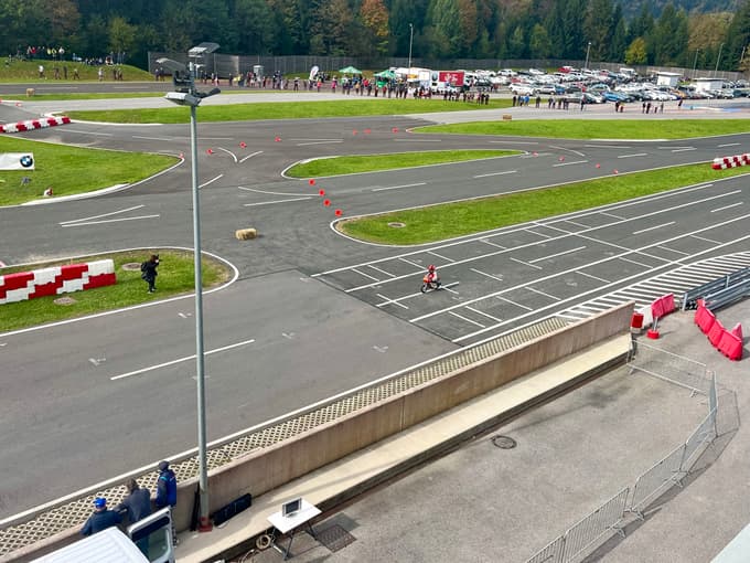 Tekmo je popestril tudi šestletni Maximilian Cossich. 