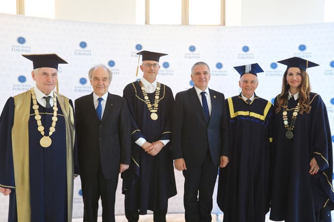 Ludvik Toplak, Klaus Mainzer, Lenart Škof, Marko Lotrič, Garry Jacobs, Klaus Mainzer in Barbara Toplak Perovič