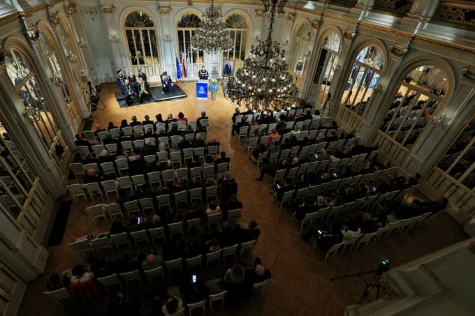 Dela se bodo začela in končala v letu 2025.