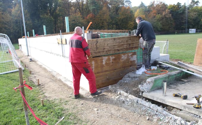 Maribor - Nk Pobrežje - športni park - igrišče - obnova - začetek obnove - delavci - Obnove -