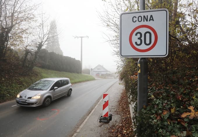 Cona 30 v Kamnici