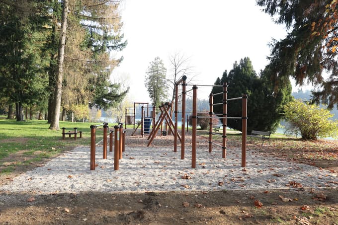 Lani postavljene vadbene naprave za starejše v Bresternici.