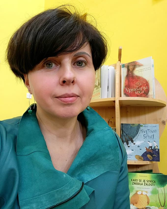 Klara Napast, prof. slovenščine; knjižničarka