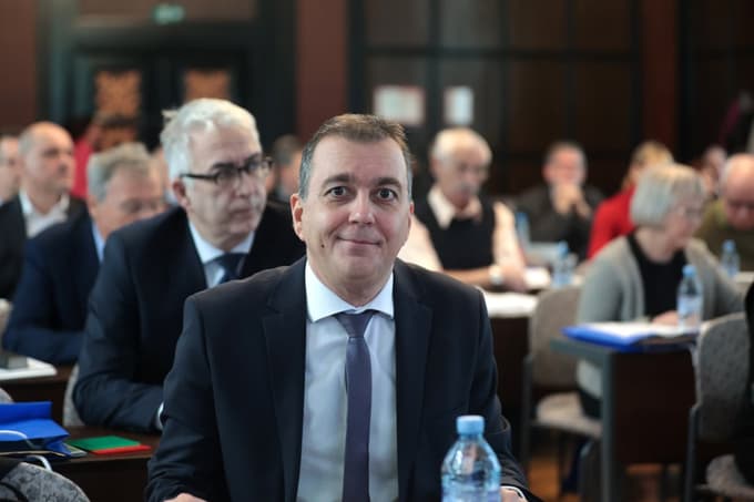 Robert Ljoljo pravi, da bodo v primeru uvedbe novih ukrepov, ki bi jih sprejela nova vlada, morali v jeseni pripraviti rebalans.