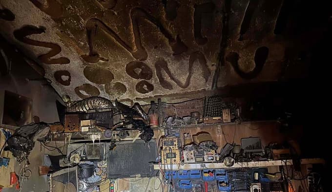 Zagorelo je v kletnih prostorih, kjer je bila delavnica.