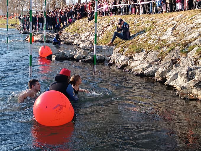 Novoletni skok v Savinjo 2025