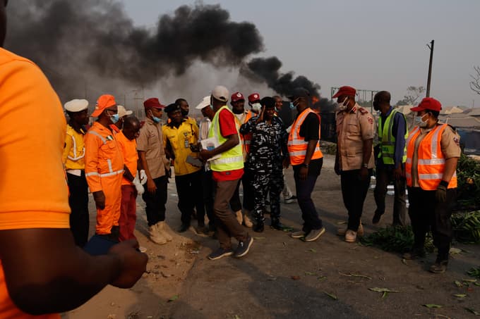 Eksplodiral tovornjak s cisterno za prevoz goriva, mrtvih 86