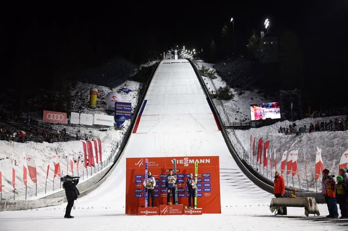 (FOTO) Anže Lanišek po prvi seriji vodil, v finalu pa v Zakopanah ostal tik pod stopničkami