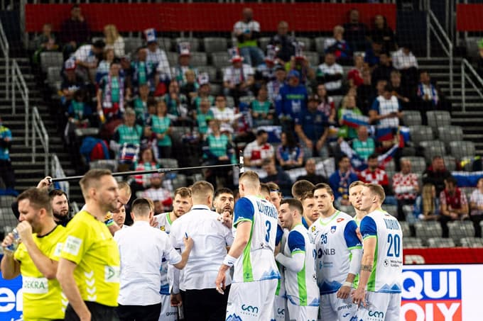(FOTO) Adijo, četrtfinale! Minimalni poraz proti Egiptu usoden za slovenske rokometaše