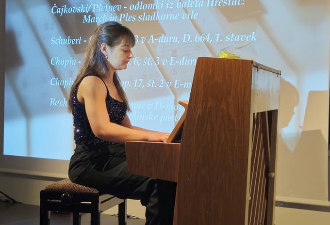 Nastop pianistke Katarine Marko