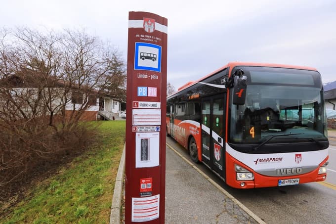 Potem ko so v posameznem voznem redu razvrščene postaje, se začne oblikovati vozni red posameznih postajališč.