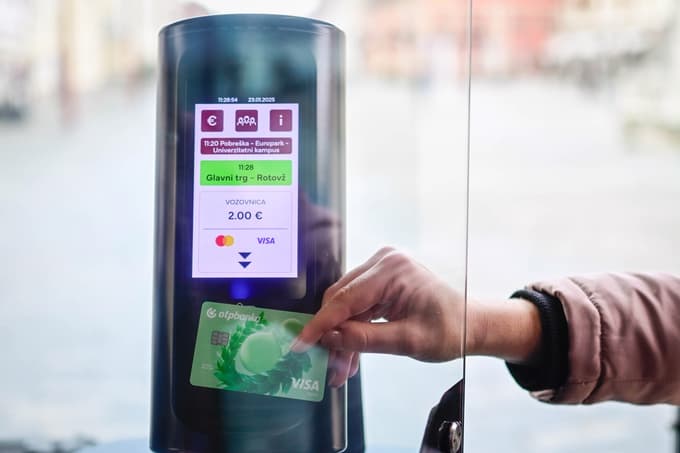 Z možnostjo plačevanja voženj na avtobusu s plačilnimi karticami se Maribor postavlja ob bok drugim razvitim mestom.