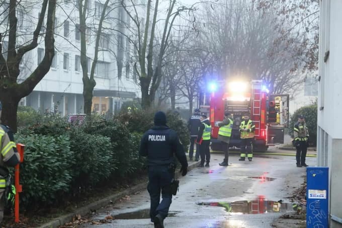 (FOTO) Zagorelo v dijaškem domu na Poljanski cesti: Skakali iz doma, požarni alarm se ni oglasil, ker ga ni