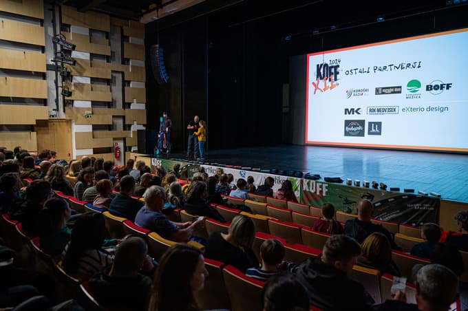 Od puščavskega peska, Antarktike, free-rida, klasičnega turnega smučanja, plezanja, lednega plezanja in še kaj si lahko obetajo obiskovalci.