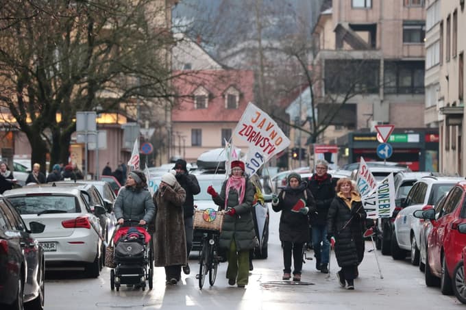 (FOTO) Petkovi kolesarji so nazaj: "Ne gre za Janšo ali Goloba, gre za to, kaj vlada dela, katere obljube izpolnjuje"