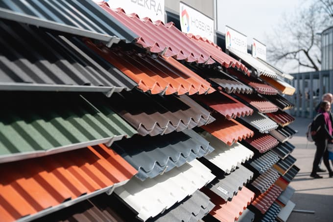 Sejem se razteza na 12.000 m2 površin, saj je dodaten prostor zagotovljen v dveh montažnih dvoranah.