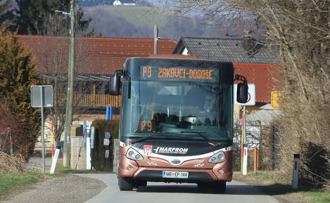 (FOTO) V Mariboru se napoveduje protest za boljši javni promet: "Stopnjujemo pritisk!"