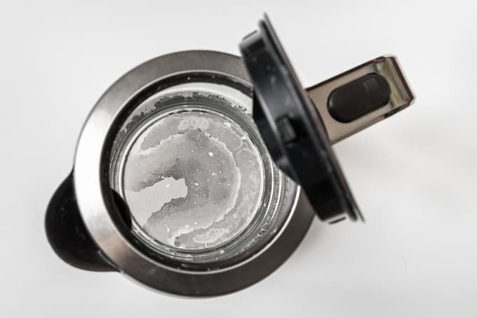 Veste, kakšna voda priteče po vaših ceveh?