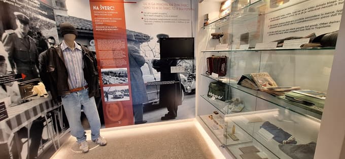 Z muzejske postavitve o tihotapljenju v Muzeju na meji v Pristavi