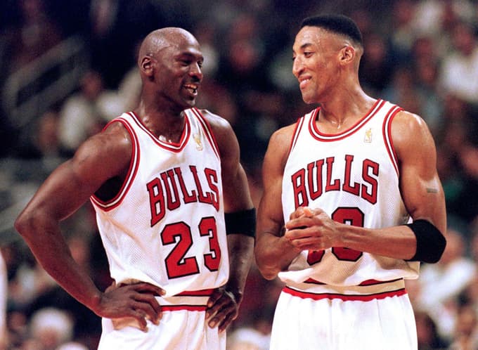 Michael Jordan in Scottie Pippen