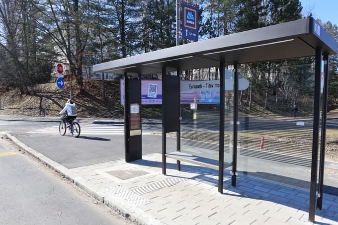 V Sloveniji ima 81,9 odstotka prebivalcev na voljo vsaj zadovoljivo pogostnost voženj (vsaj osem parov voženj).