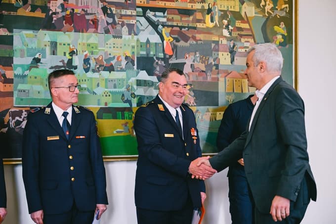 Mariborski župan Saša Arsenovič sprejel mariborske prejemnike priznanj Civilne zaščite RS