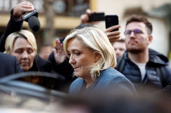 Le Pen svojo obsodbo označila kot politično odločitev