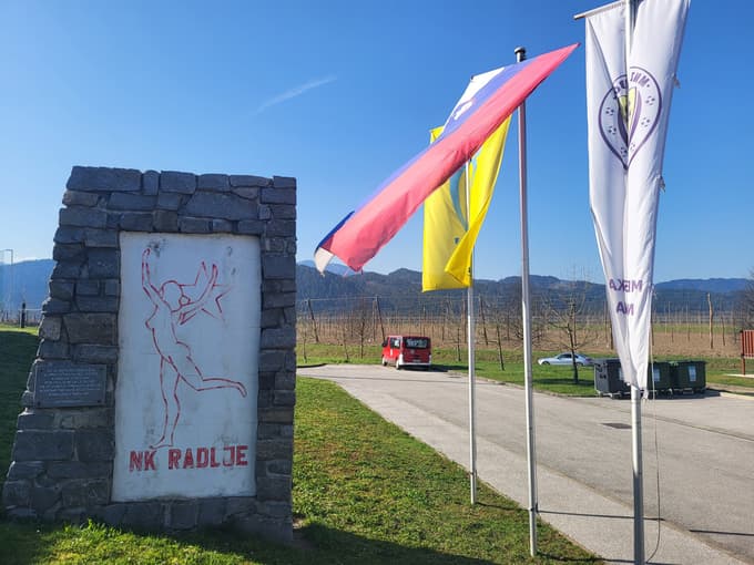 Športni stadion Žana Karničnika, Radlje ob Dravi, stadion