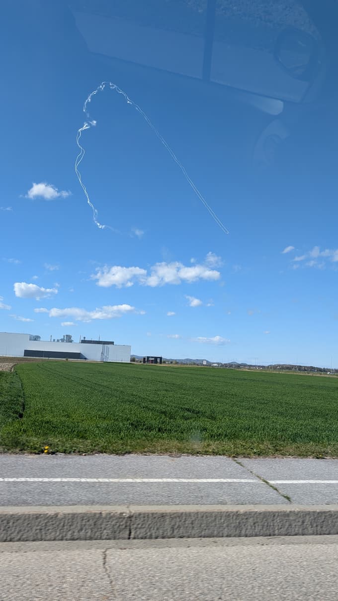 (FOTO) The Flying Bulls na mariborskem letališču začeli z letošnjim treningom