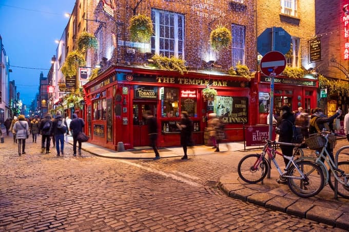 Temple Bar je ena glavnih dublinskih atrakcij.   