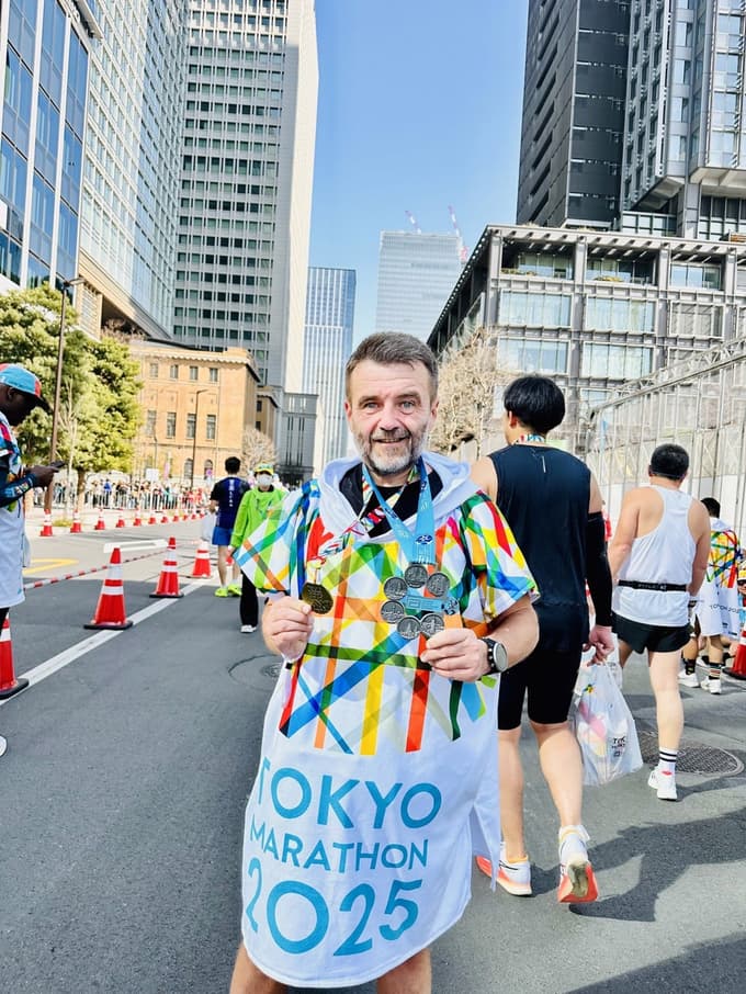 ZadovoIjen po podvigu v Tokiu