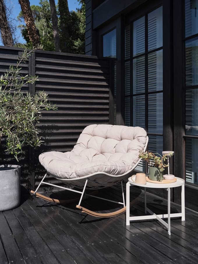 JYSK razkriva nove vrtne trende – Kombinacija boemske svobode in naravne elegance