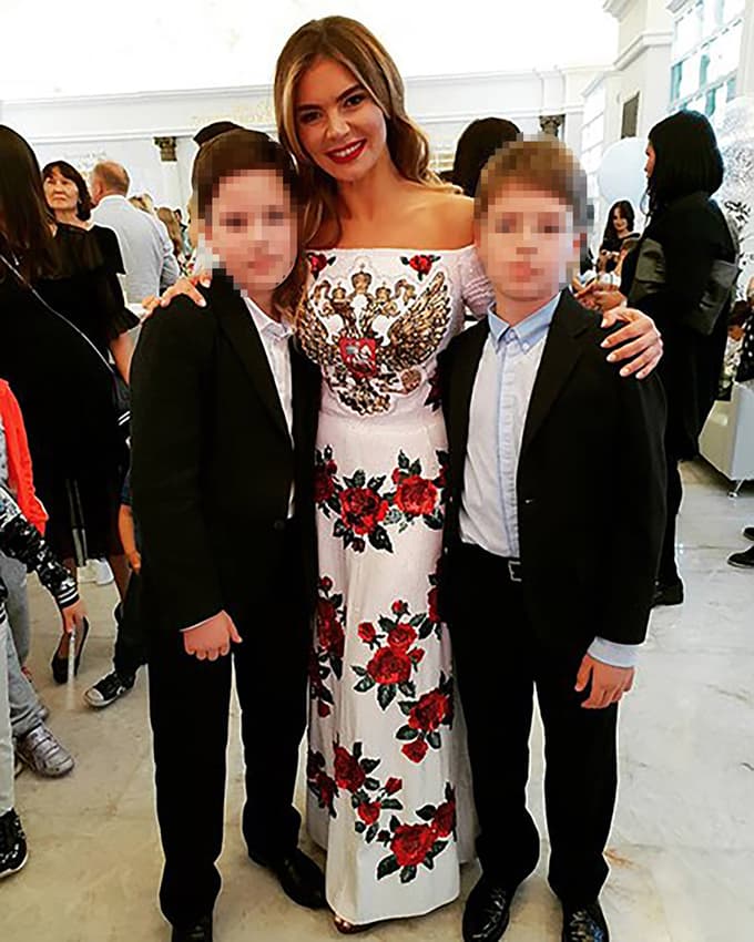 Neuradno naj bi Kabajeva s Puinom imela tudi otroke.