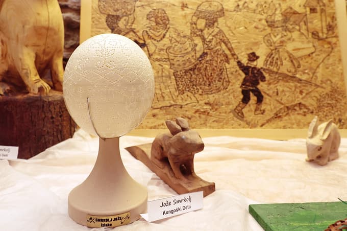 Sv. Trojica v Slovenskih goricah - Klet samostana - Verstva - Cerkveni prazniki - Velikonočni prazniki - razstava pirhov - Ilustracija - Tematika - pirhi - Prazniki -