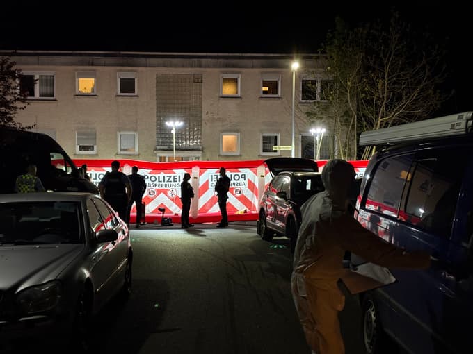 (FOTO) V Nemčiji vse razpoložljive enote iščejo storilca dvojnega uboja